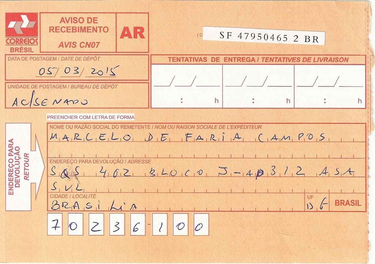 Parábola - a água nunca passa duas vezes no mesmo rio Obra de Marcelo Campos Calango.